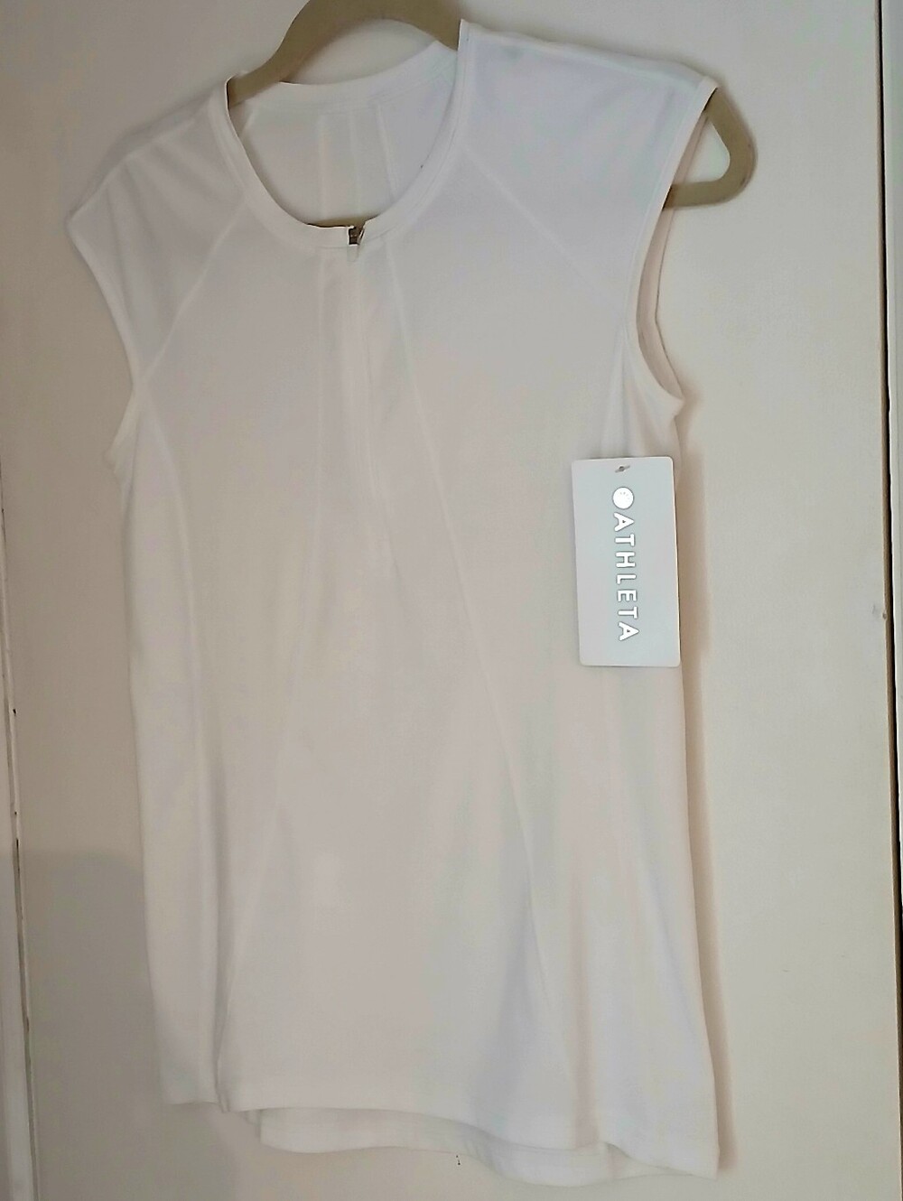 Athleta Pacifica Tank - Picture 4 of 13